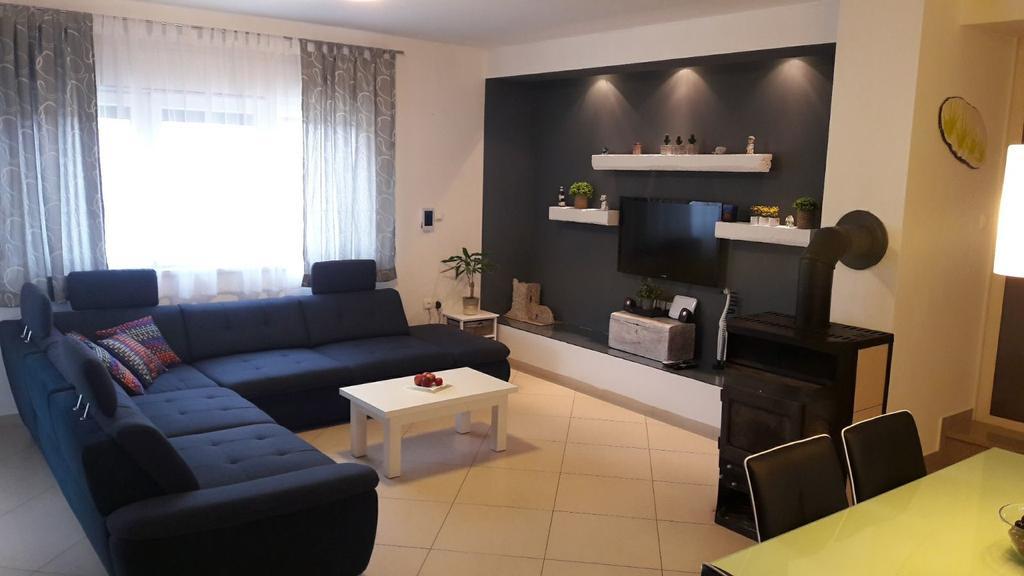Apartment Lilic J. Razanac